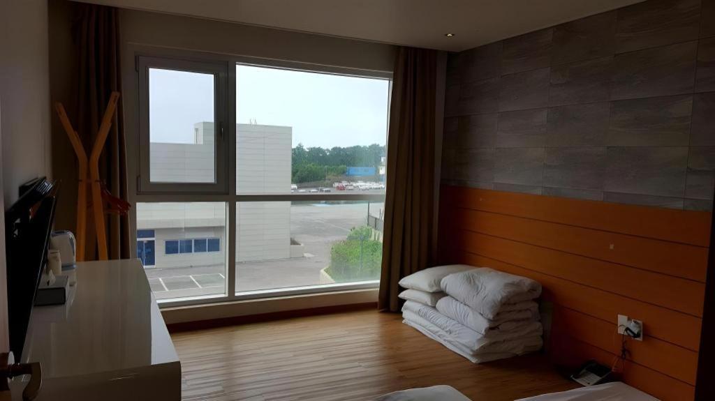 Ewha Hotel Jeju Exterior photo