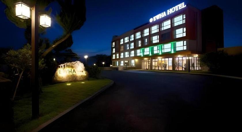 Ewha Hotel Jeju Exterior photo